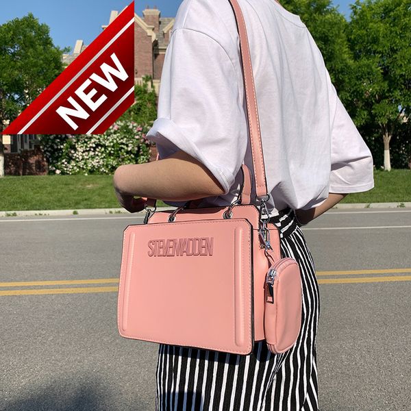 designer evening bags ladies handbags fashion versatile shoulder 2022 new women's handheld msenger swomen
designer evening bags ladies handbags fashion versatile shoulder 2022 new women's handheld msenger swomen