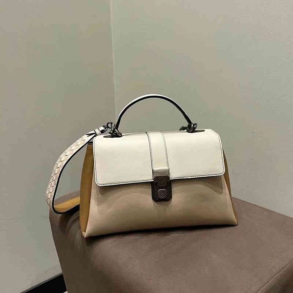 shoulder bag women crossbody bottage venates backpack purse handbags seam leather ladies metal chain classic woven messenger bag luxurys des
shoulder bag women crossbody bottage venates backpack purse handbags seam leather ladies metal chain classic woven messenger bag luxurys des