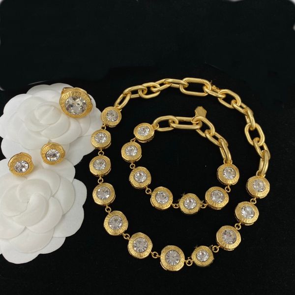 fashion designer white resin crystal necklaces bracelet earring rings set banshee medusa head portrait 18k gold plated birthday festive enga, Black
fashion designer white resin crystal necklaces bracelet earring rings set banshee medusa head portrait 18k gold plated birthday festive enga, Black