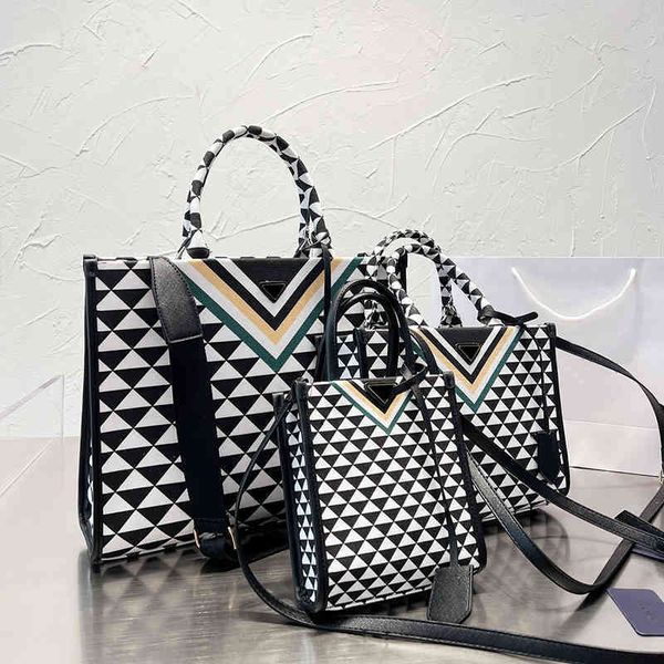evening bags bags totes handbag designers women designer tote geometry totes bag ladies fashion classic high capacity solid color handbags
evening bags bags totes handbag designers women designer tote geometry totes bag ladies fashion classic high capacity solid color handbags
