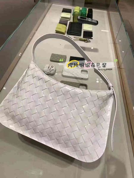 shoulder bag women crossbody bottage venates backpack purse handbags seam leather ladies metal chain classic woven messenger bag luxurys des
shoulder bag women crossbody bottage venates backpack purse handbags seam leather ladies metal chain classic woven messenger bag luxurys des