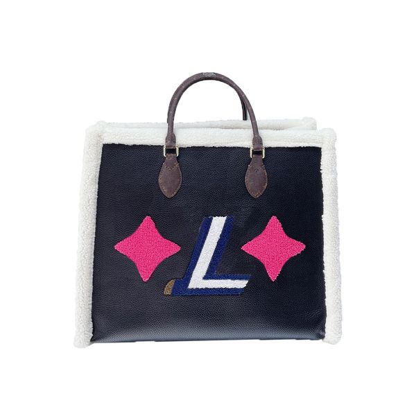 winter classic onthego womens totes gm mm bags contrasting colors handbag luxurys designers shouder crossbody bag lambswool travel handbags
winter classic onthego womens totes gm mm bags contrasting colors handbag luxurys designers shouder crossbody bag lambswool travel handbags