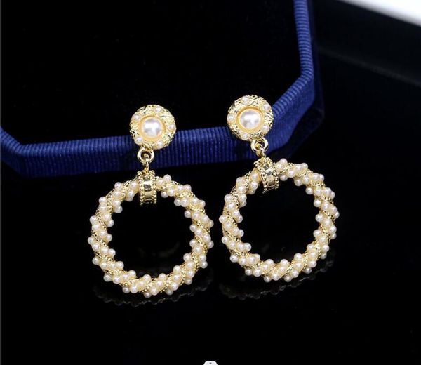 z74 simple real gold plated luxury brand designers letters stud geometric famous women round crystal zircon steel seal earring wedding party, Golden
z74 simple real gold plated luxury brand designers letters stud geometric famous women round crystal zircon steel seal earring wedding party, Golden