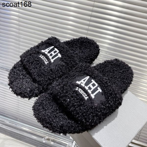 slippers designer balencaigass paris fur slippers women wear the new autumn winter family embroidered letters aristocratic slippers black fu
slippers designer balencaigass paris fur slippers women wear the new autumn winter family embroidered letters aristocratic slippers black fu