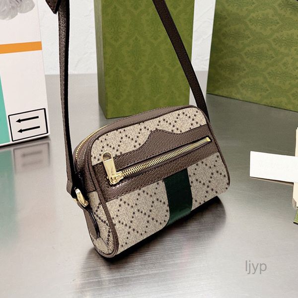 evening bags camera bag shoulder handbags cross body bags women leather zipper closure classic letter red green weave wide shoulder strap to
evening bags camera bag shoulder handbags cross body bags women leather zipper closure classic letter red green weave wide shoulder strap to
