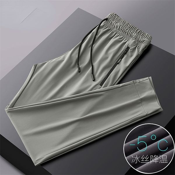 men's pants summer breathable ice silk black sweatpants men joggers sportswear baggy trousers male casual track pants size 7xl 8xl 9xl
men's pants summer breathable ice silk black sweatpants men joggers sportswear baggy trousers male casual track pants size 7xl 8xl 9xl