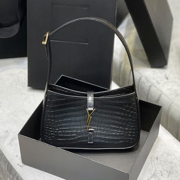 2023 armpit bags classic leather designer handbags for ladies shoulder bags baguette multi-color fashion bags
2023 armpit bags classic leather designer handbags for ladies shoulder bags baguette multi-color fashion bags