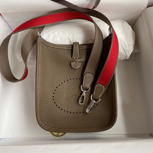 10a r women's bag leather tc handmade wax line mini tote bag luxury fashion commuter leisure college style 17cm one-shoulder messenger
10a r women's bag leather tc handmade wax line mini tote bag luxury fashion commuter leisure college style 17cm one-shoulder messenger