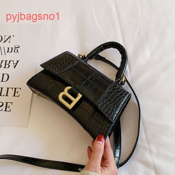 luxury brand balencig shoulder bags online store this year's popular underarm women's 2022 new summer and autu
luxury brand balencig shoulder bags online store this year's popular underarm women's 2022 new summer and autu