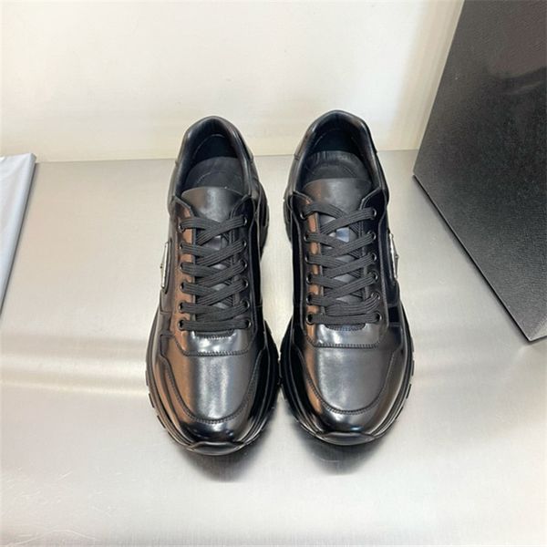 men casual shoes calfskin patchwork waterproof fabric sneakers classic versatile shoe
men casual shoes calfskin patchwork waterproof fabric sneakers classic versatile shoe
