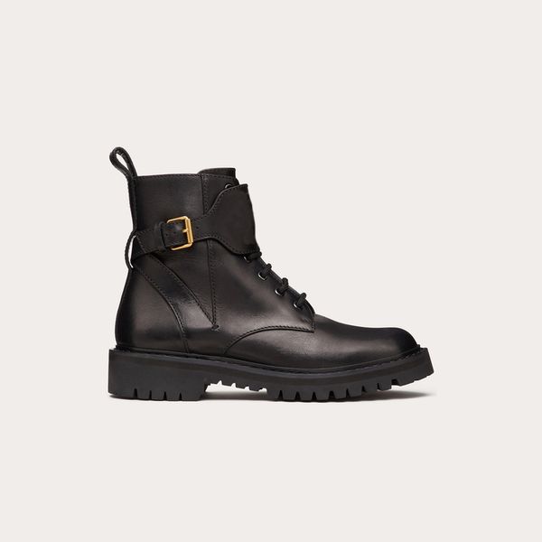 desingers winter martin boot women leather boots females ankle high platform combat womens elegant black short booties prade bouch attached
desingers winter martin boot women leather boots females ankle high platform combat womens elegant black short booties prade bouch attached