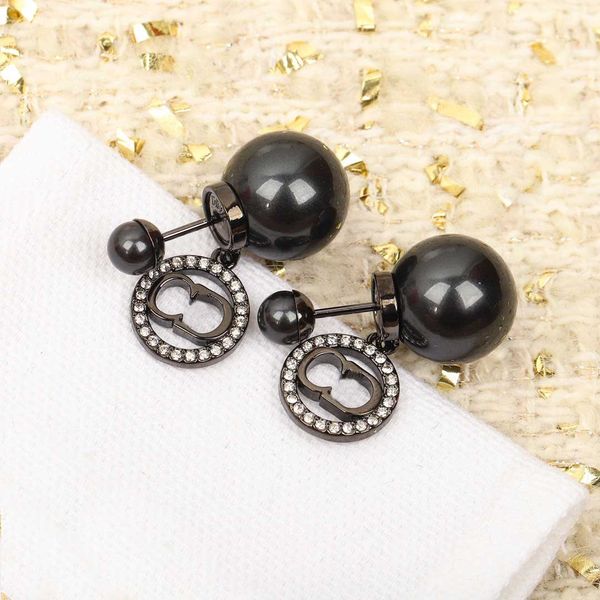 luxury quality charm drop earring with star shape and black nature shell beads have box stamp ps3403a, Golden
luxury quality charm drop earring with star shape and black nature shell beads have box stamp ps3403a, Golden