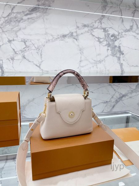 evening bags women designers luxurys mini capucines bb bags handbags cross body bag golden letter chain envelope lady purse handbag classic
evening bags women designers luxurys mini capucines bb bags handbags cross body bag golden letter chain envelope lady purse handbag classic
