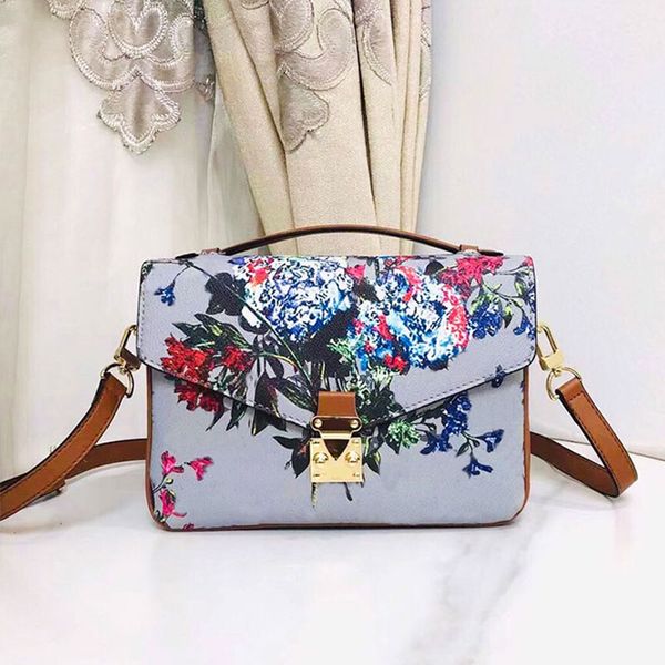 garden crossbody bag women shoulder handbag purses flap small square bags lock latch fashion letters internal compartment removable strap ci
garden crossbody bag women shoulder handbag purses flap small square bags lock latch fashion letters internal compartment removable strap ci