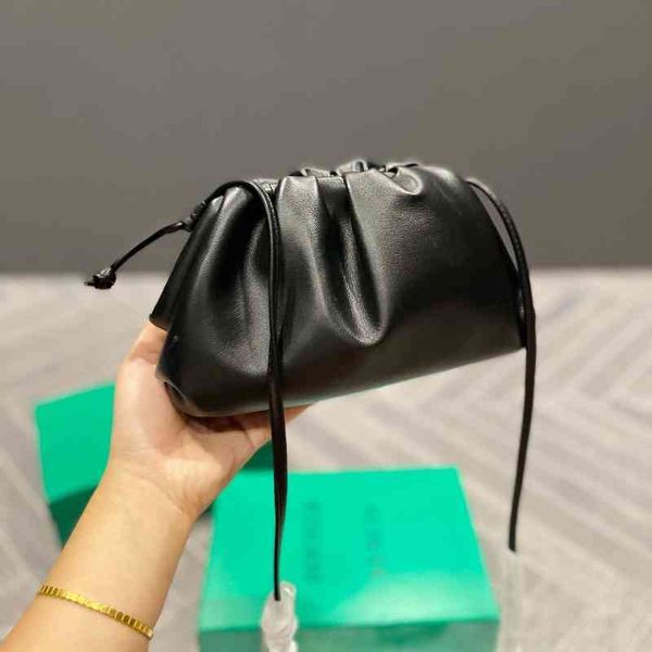 designer cassette leather women woven bags luxurious bottegaas chain fashion tote tofu casual square dumpling ladies vintage pillow bags osf
designer cassette leather women woven bags luxurious bottegaas chain fashion tote tofu casual square dumpling ladies vintage pillow bags osf