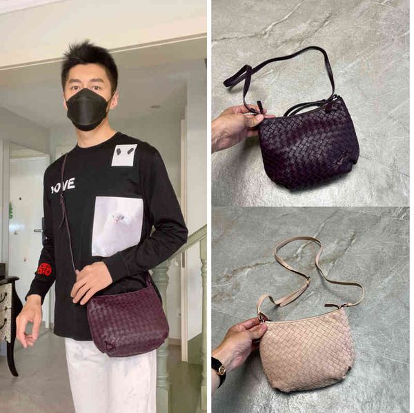shoulder bag women crossbody bottage venates backpack purse handbags seam leather ladies metal chain classic woven messenger bag luxurys des
shoulder bag women crossbody bottage venates backpack purse handbags seam leather ladies metal chain classic woven messenger bag luxurys des