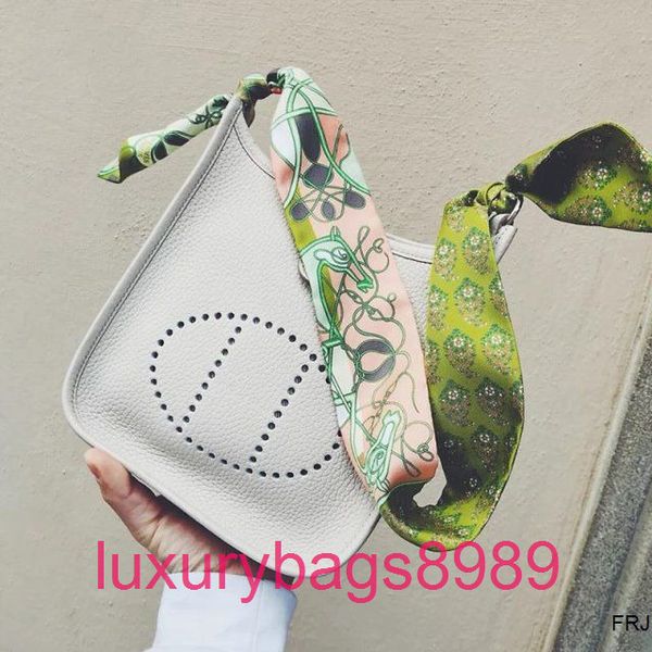 designer bags evelin herme xiangnai 221 new hollow out bucket bag layer cowhide lychee pattern leather womens single shoulder
designer bags evelin herme xiangnai 221 new hollow out bucket bag layer cowhide lychee pattern leather womens single shoulder