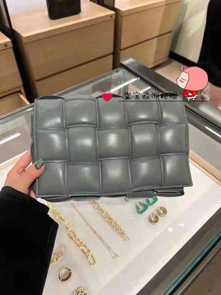 shoulder bag women crossbody bottage venates backpack purse handbags seam leather ladies metal chain classic woven messenger bag luxurys des
shoulder bag women crossbody bottage venates backpack purse handbags seam leather ladies metal chain classic woven messenger bag luxurys des