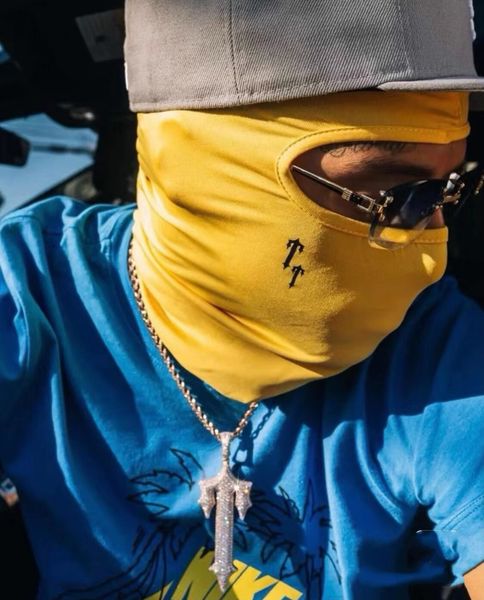 limited edition london trapstar pendant full diamond necklace cross hip hop rap same cuban chain, Silver
limited edition london trapstar pendant full diamond necklace cross hip hop rap same cuban chain, Silver