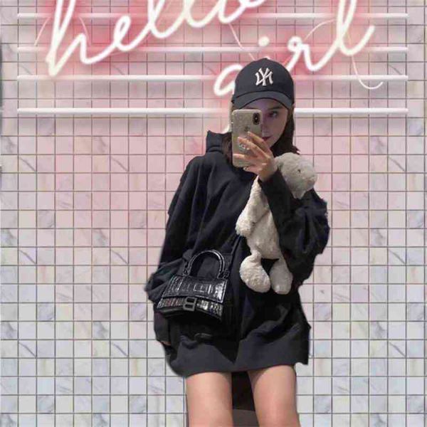 handbag balenciga italy designers high sense home b crocodile hourglass bag 2022 new leather one shoulder
handbag balenciga italy designers high sense home b crocodile hourglass bag 2022 new leather one shoulder
