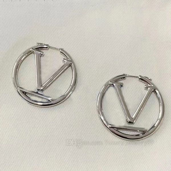 luxury designer jewelry earrings charms ear studs for womens lady 925 silver letter geometric golden earrings wedding party hoop earring gif
luxury designer jewelry earrings charms ear studs for womens lady 925 silver letter geometric golden earrings wedding party hoop earring gif