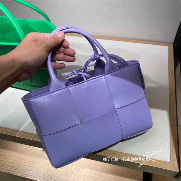 shoulder bag women crossbody bottage venates backpack purse handbags seam leather ladies metal chain classic woven messenger bag luxurys des
shoulder bag women crossbody bottage venates backpack purse handbags seam leather ladies metal chain classic woven messenger bag luxurys des