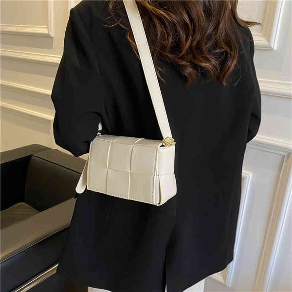 venetas designer bag bottegas handbag luxury women fashion shoulder crossbody bags versatile purses totes saddle venetta wallet b626
venetas designer bag bottegas handbag luxury women fashion shoulder crossbody bags versatile purses totes saddle venetta wallet b626