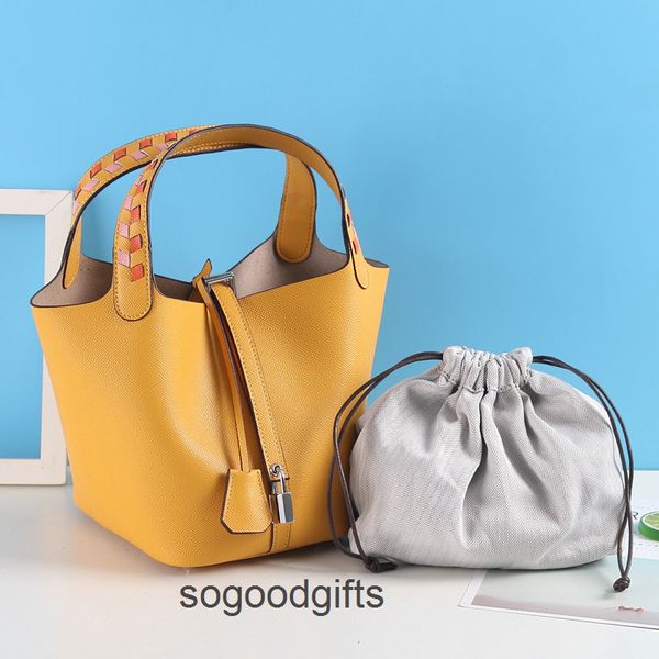 women's designer bags picotin lock herme handbags tote bag new hand woven vegetable basket bag new leather palm pattern bucket one shou
women's designer bags picotin lock herme handbags tote bag new hand woven vegetable basket bag new leather palm pattern bucket one shou