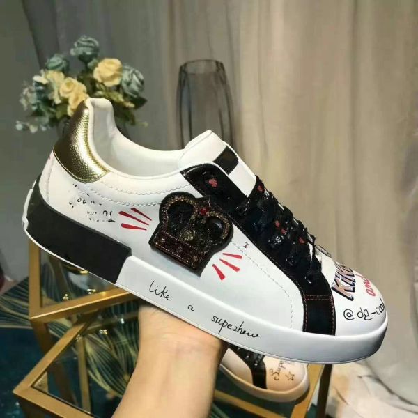 new arrival casual shoes white black red fashion mens women leather breathable shoes open low sports sneake valentinoe''valentinoi, Red;white
new arrival casual shoes white black red fashion mens women leather breathable shoes open low sports sneake valentinoe''valentinoi, Red;white