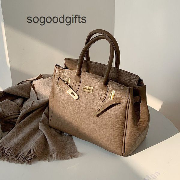 designer bags luxury genuine leather herme women's handbags 2022 autumn and winter new women's bag litchi pattern single shoulder
designer bags luxury genuine leather herme women's handbags 2022 autumn and winter new women's bag litchi pattern single shoulder