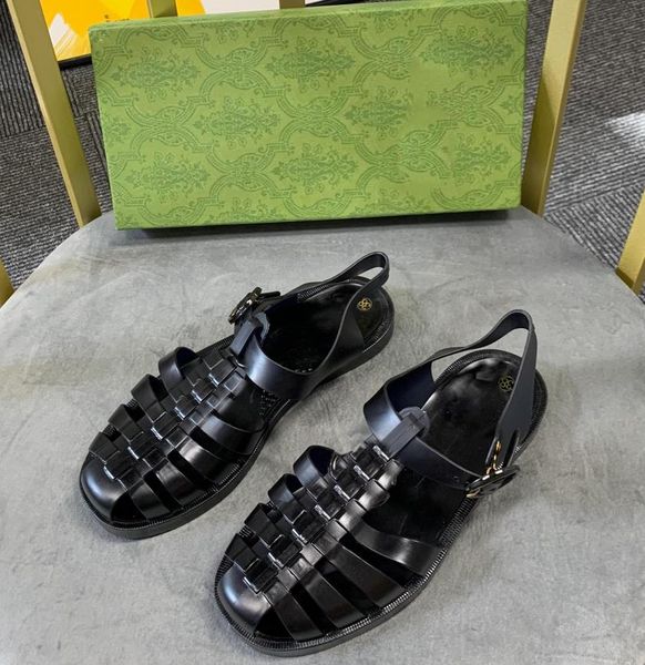 2022 designer slipper sandals transparent rubber sandal double letter jelly slippers womens men slide flat mule adjustable buckle flip flops, Black
2022 designer slipper sandals transparent rubber sandal double letter jelly slippers womens men slide flat mule adjustable buckle flip flops, Black