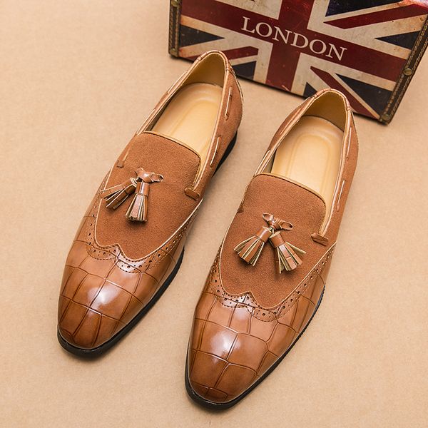 

Elegant Loafers Men Fashion Pointed Toe Solid Color Plaid PU Stitching Faux Suede Tassel Business Casual Wedding Party Daily All-match AD184, Clear