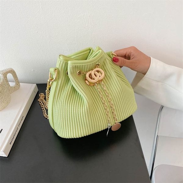handbag 2023 fashion women's bag leather quality handbag women's vertical strip pleated drawstring commuting simple metal buckle b
handbag 2023 fashion women's bag leather quality handbag women's vertical strip pleated drawstring commuting simple metal buckle b