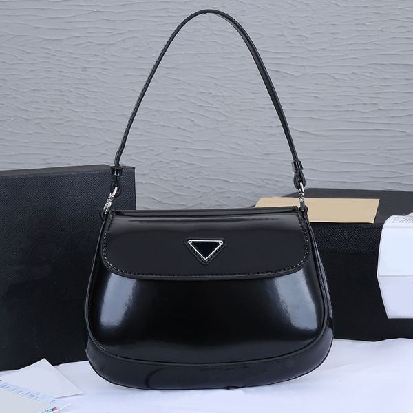 armpit handbags leather hobo handbag women clutch bags flip wallet shoulder back bag samll pocket quality triangle pattern fashion letter
armpit handbags leather hobo handbag women clutch bags flip wallet shoulder back bag samll pocket quality triangle pattern fashion letter