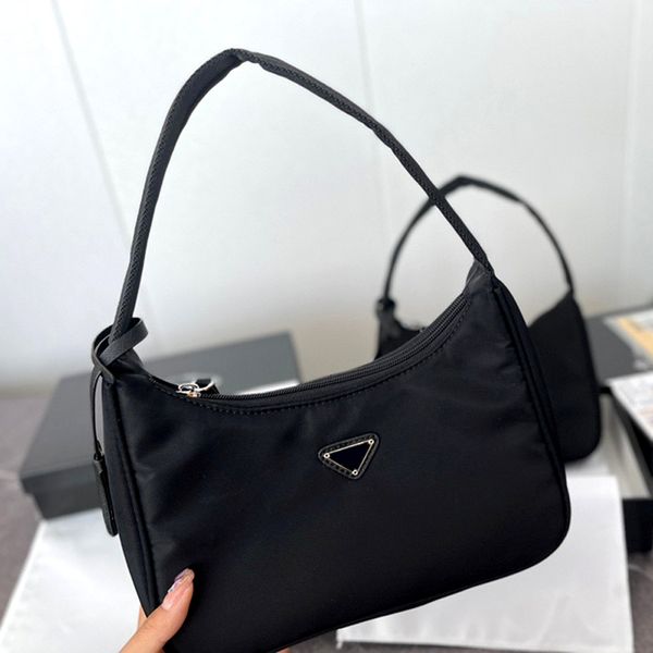 tote handbags designer underarm bag women shoulder bags calfskin classic bags
tote handbags designer underarm bag women shoulder bags calfskin classic bags