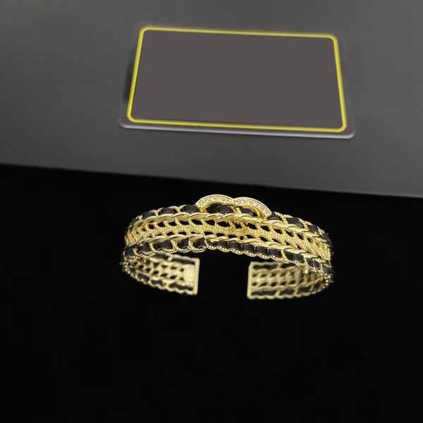designers luxurys women bracelet bangle with diamond design fashion valentine's day gift jewellery temperament versatile and elegant br, Black
designers luxurys women bracelet bangle with diamond design fashion valentine's day gift jewellery temperament versatile and elegant br, Black