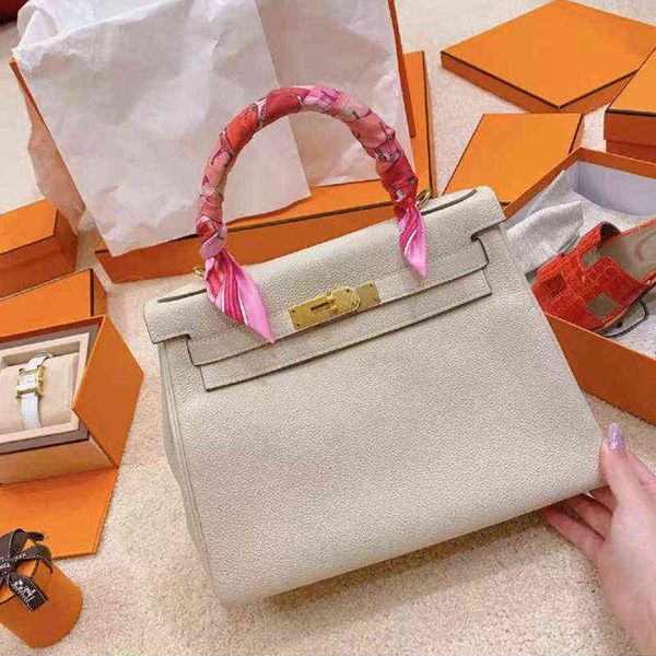 herme bags em'mes woman handbag luxury bags designer bag fashion shoulder capacity many color mkio
herme bags em'mes woman handbag luxury bags designer bag fashion shoulder capacity many color mkio