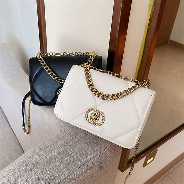 handbag 2023 fashion women's bag leather quality handbag women's and leisure lingge soft face bag
handbag 2023 fashion women's bag leather quality handbag women's and leisure lingge soft face bag