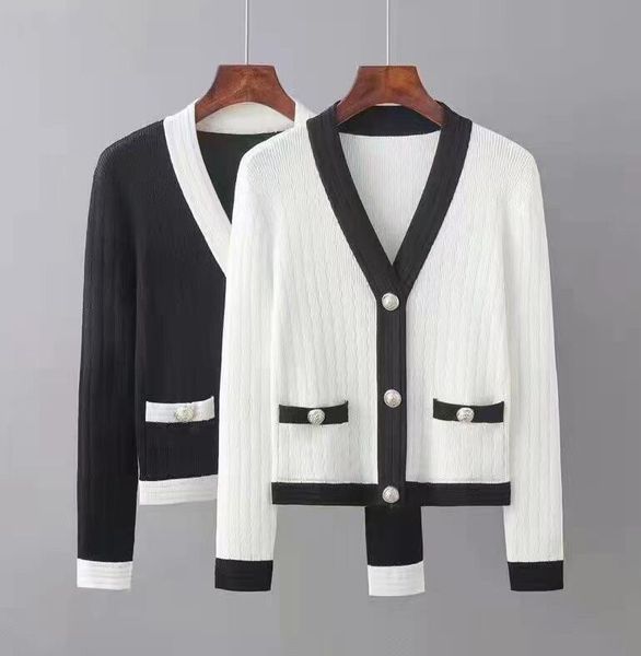 2022 autumn new women's sweaters long cardigan fashion casual knitwear women designer sweaters, White;black
2022 autumn new women's sweaters long cardigan fashion casual knitwear women designer sweaters, White;black