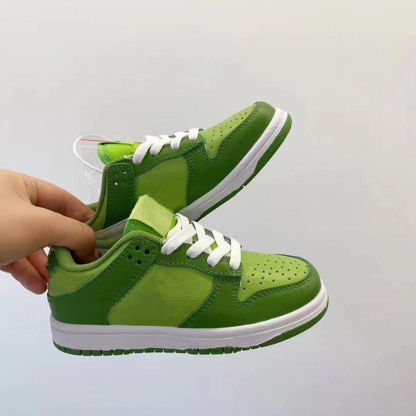 2022 childrens kids trainer shoes for boy girl sports black white chunky dunks low cows trainers boys and girls athletic outdoor sneakers ch, Black;red
2022 childrens kids trainer shoes for boy girl sports black white chunky dunks low cows trainers boys and girls athletic outdoor sneakers ch, Black;red