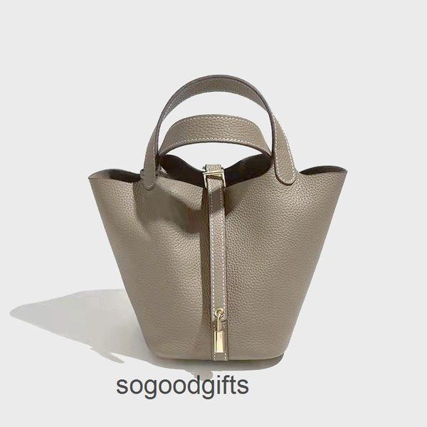 women's designer bags picotin lock herme handbags tote bag korean version of lychee pattern soft leather handbag 2022 new solid color s
women's designer bags picotin lock herme handbags tote bag korean version of lychee pattern soft leather handbag 2022 new solid color s