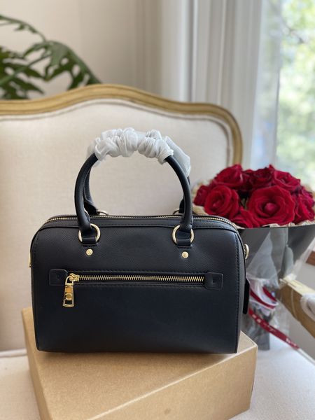 hh designer women speedy 25 tote bag luxurys designers bags paris brand letters printed shoulder handbags monograms canvas trunks pillows ha
hh designer women speedy 25 tote bag luxurys designers bags paris brand letters printed shoulder handbags monograms canvas trunks pillows ha