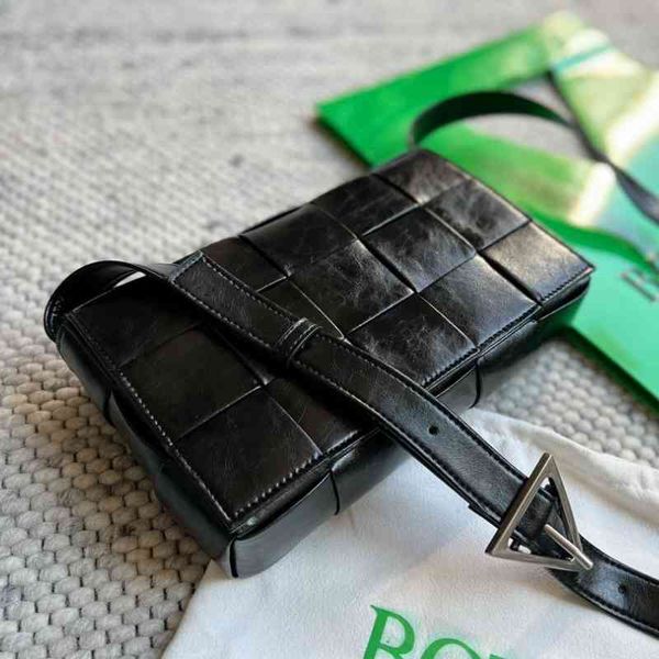 designer cassette leather women woven bags luxurious bottegaas chain fashion tote tofu casual square dumpling ladies vintage pillow bags nw5
designer cassette leather women woven bags luxurious bottegaas chain fashion tote tofu casual square dumpling ladies vintage pillow bags nw5