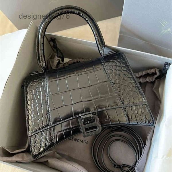 bags designer balencaigass handbag bag 's star's b-shaped bag leather messenger 2022 versatile b family hourglass 3ryw
bags designer balencaigass handbag bag 's star's b-shaped bag leather messenger 2022 versatile b family hourglass 3ryw