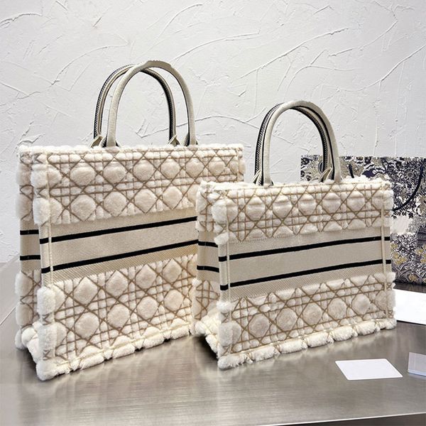 luxury designers bag handbag single tote shoulder bags messenger bags designerbag fluffy classic style large capacity simple fashion bagss
luxury designers bag handbag single tote shoulder bags messenger bags designerbag fluffy classic style large capacity simple fashion bagss