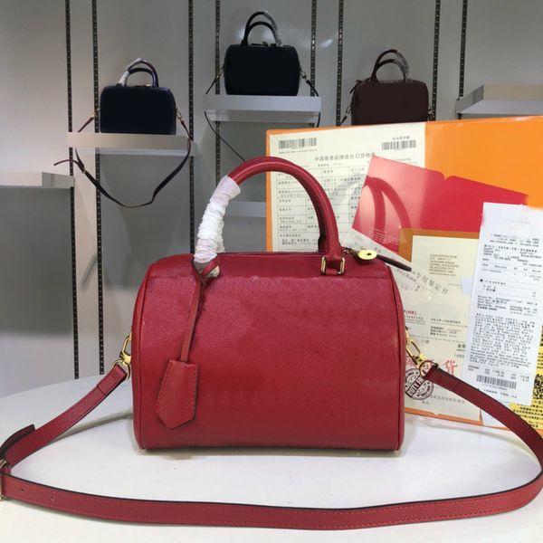 2022 pillow shoulder bag women handbag purse crossbody bags travel luggage tote embossed flower genuine leather golden lock hardware zipped
2022 pillow shoulder bag women handbag purse crossbody bags travel luggage tote embossed flower genuine leather golden lock hardware zipped