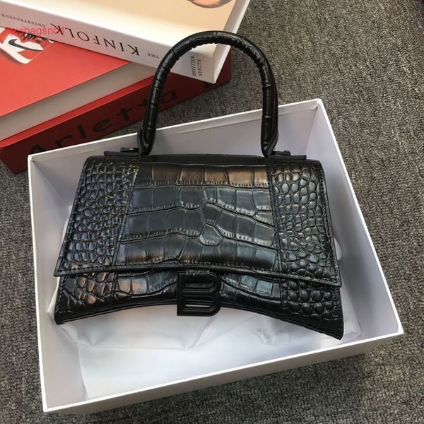 hourglass bag balencig shoulder bags online shop 2022 new family b crocodile hourglass mini same versatile cow 1pvi
hourglass bag balencig shoulder bags online shop 2022 new family b crocodile hourglass mini same versatile cow 1pvi