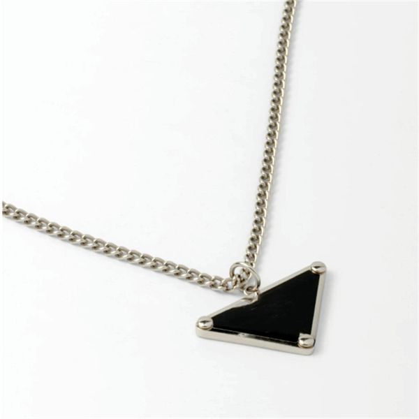 womens mens luxury designer necklace chain fashion jewelry black white triangle pendant design party silver hip hop punk men necklaces fashi
womens mens luxury designer necklace chain fashion jewelry black white triangle pendant design party silver hip hop punk men necklaces fashi