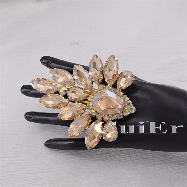 cluster rings cuier luxury 37inch rhinestones oversized big large crystal adjustable statement party ring drag queen strass ab crystal 22092, Golden;silver
cluster rings cuier luxury 37inch rhinestones oversized big large crystal adjustable statement party ring drag queen strass ab crystal 22092, Golden;silver