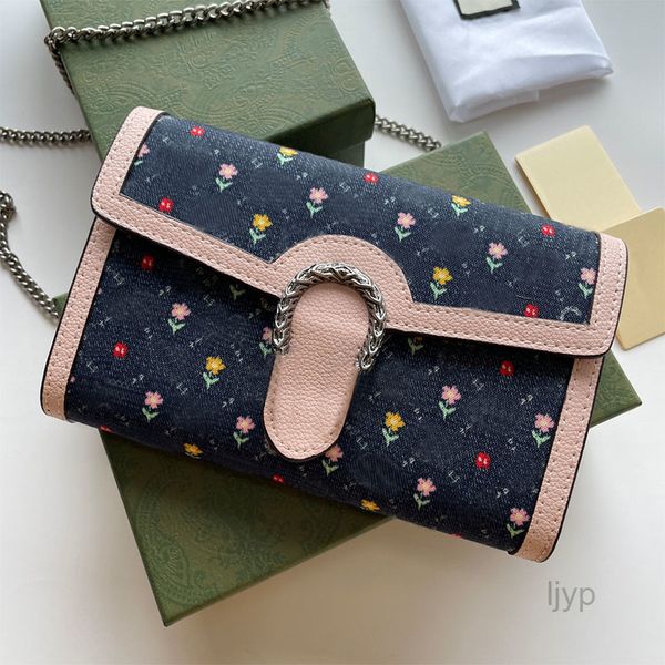 evening bags leather chain crossbody bag handbags purses women letter print metal tiger head buckle flap hasp cell phone pocket shoulder bag
evening bags leather chain crossbody bag handbags purses women letter print metal tiger head buckle flap hasp cell phone pocket shoulder bag